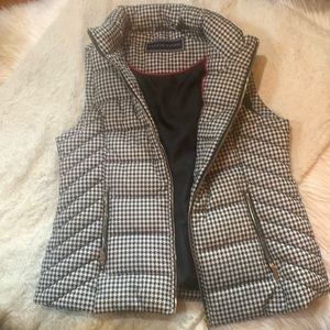 Tommy Hilfiger herringbone, black and white vest beautiful new never worn